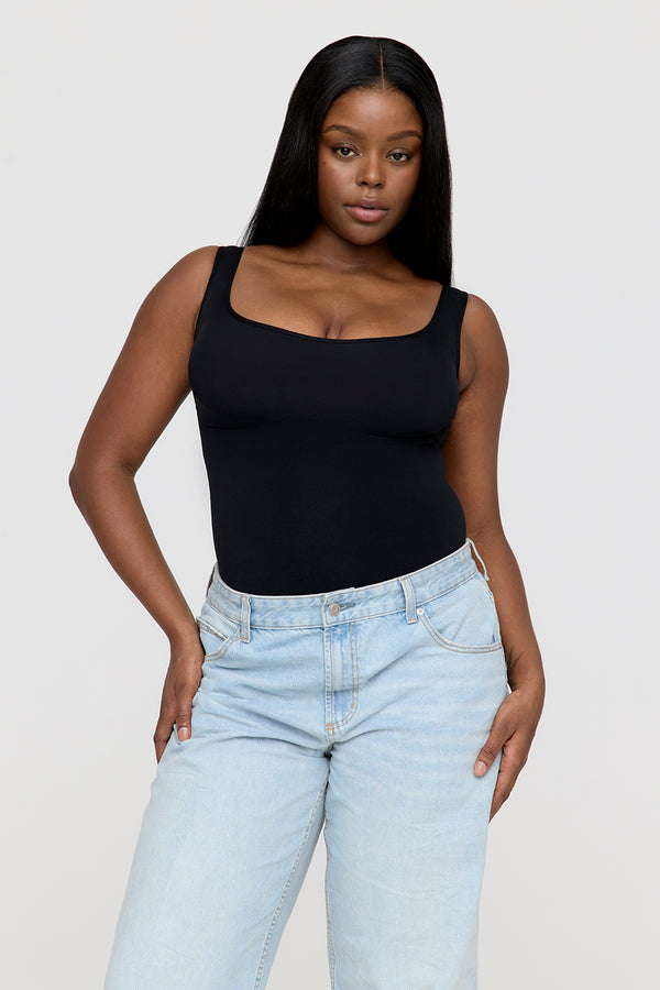 365 CONTOUR STRAPPY SHAPING BODYSUIT - SHADOW BLACK