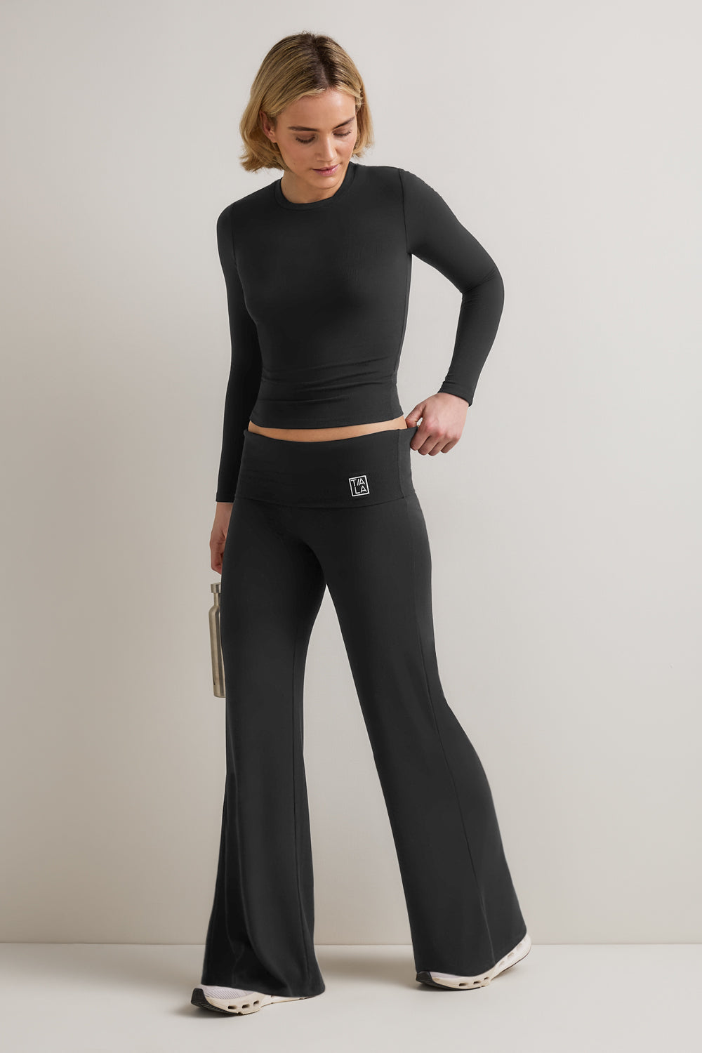 365 Sculpting Lounge Top - Shadow Black