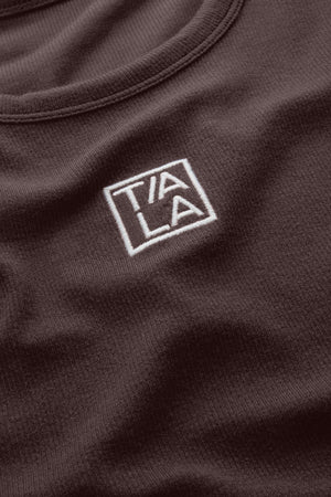 365 Sculpting Lounge Longline Logo Racer Vest - Espresso