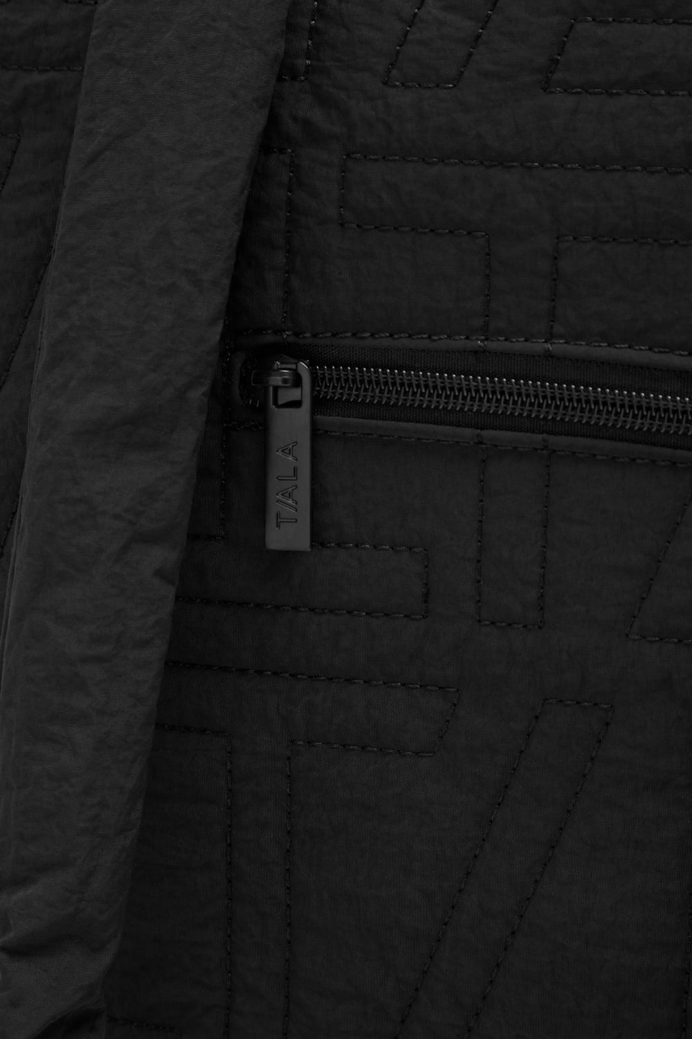 Essential Padded Tote Bag - Black