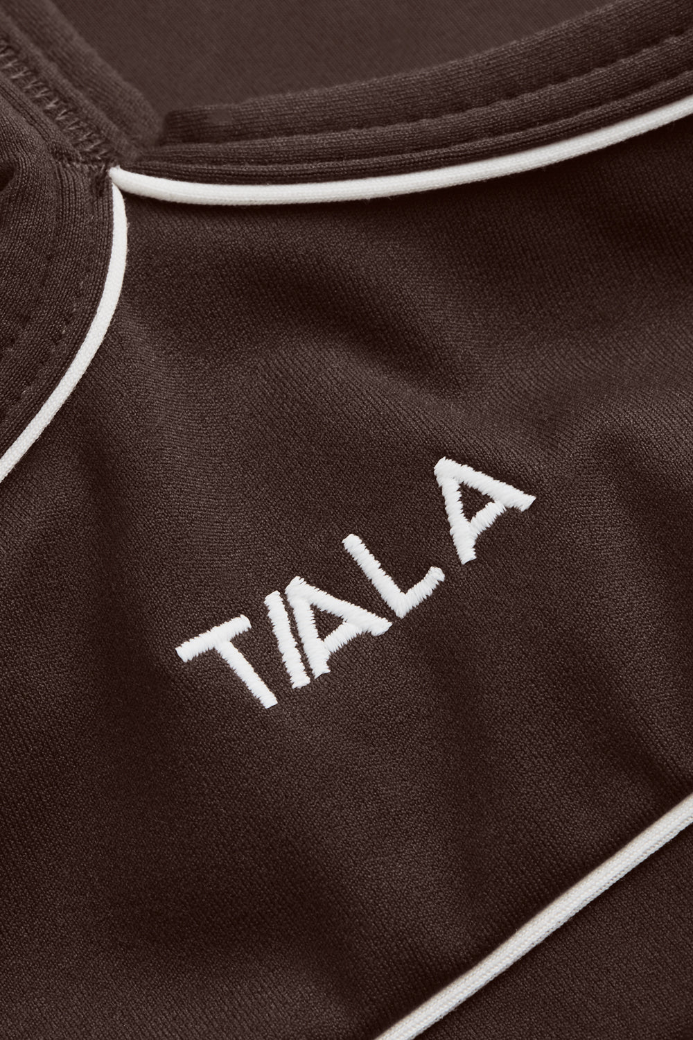 DayFlex Contrast Sweetheart Sports Bra - Chestnut Brown