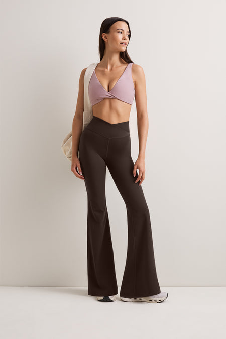 DayFlex Twist Front Sports Bra - Blush