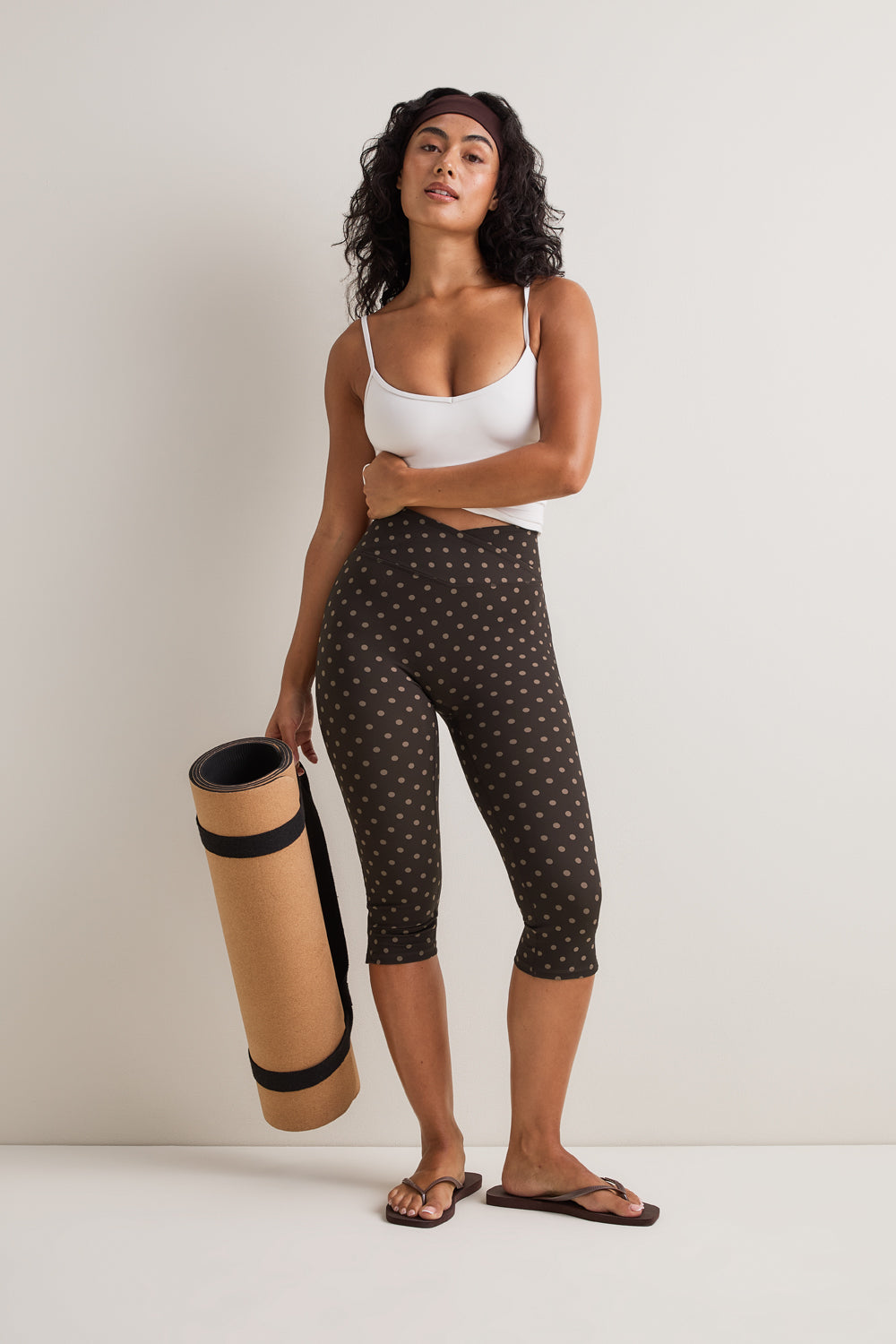 DayFlex Wrap No Front Seam Capri Legging - Americano Polka Dot