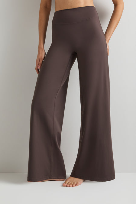 DayFlex Straight Leg Yoga Pant - Mocha Brown