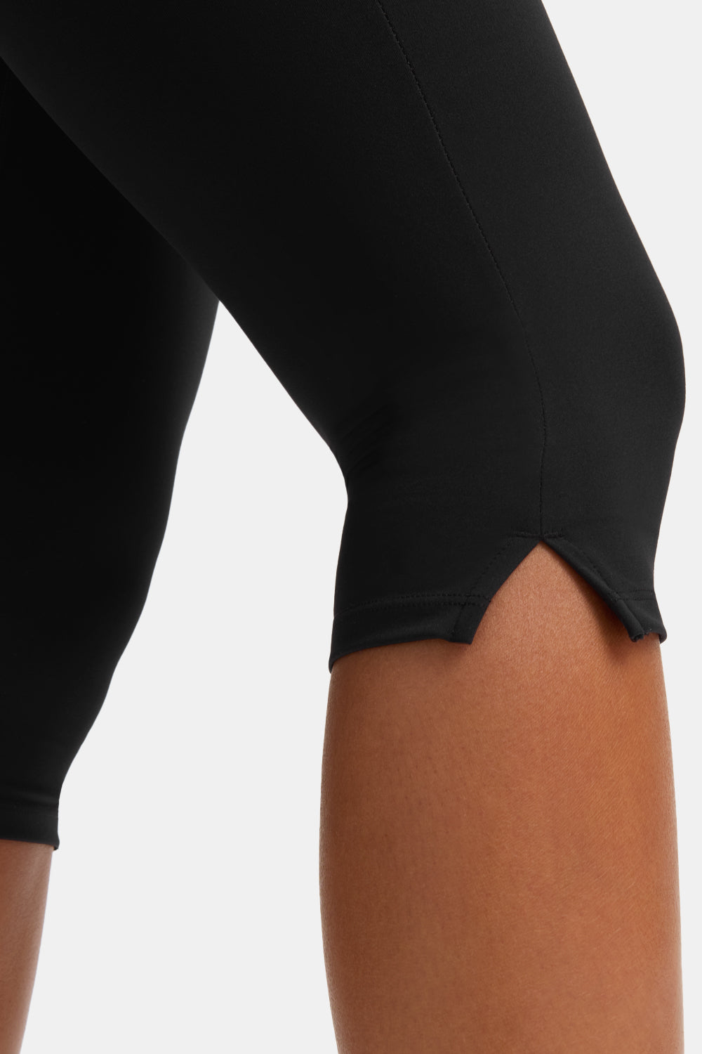 DayFlex Wrap Capri No Front Seam Legging - Shadow Black