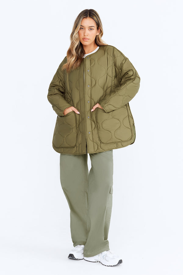 OVERSIZED REVERSIBLE QUILTED JACKET- LIGHT OLIVE AND ARMY GREEN