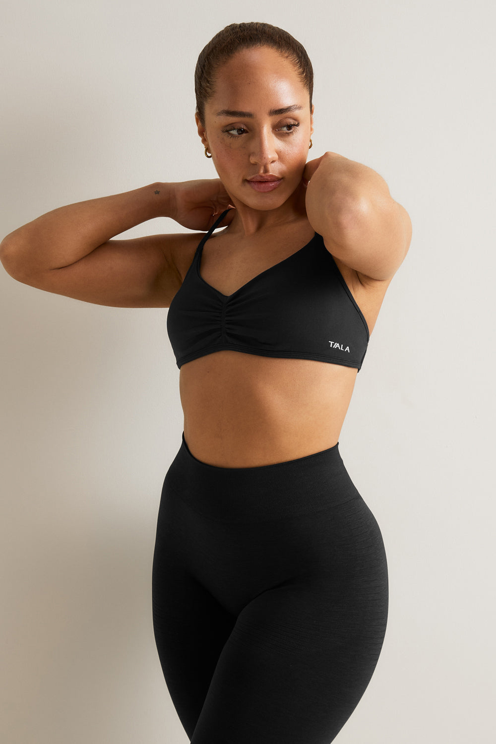 Sculpt Seamless Ruched Cross Back Sports Bra - Black Marl