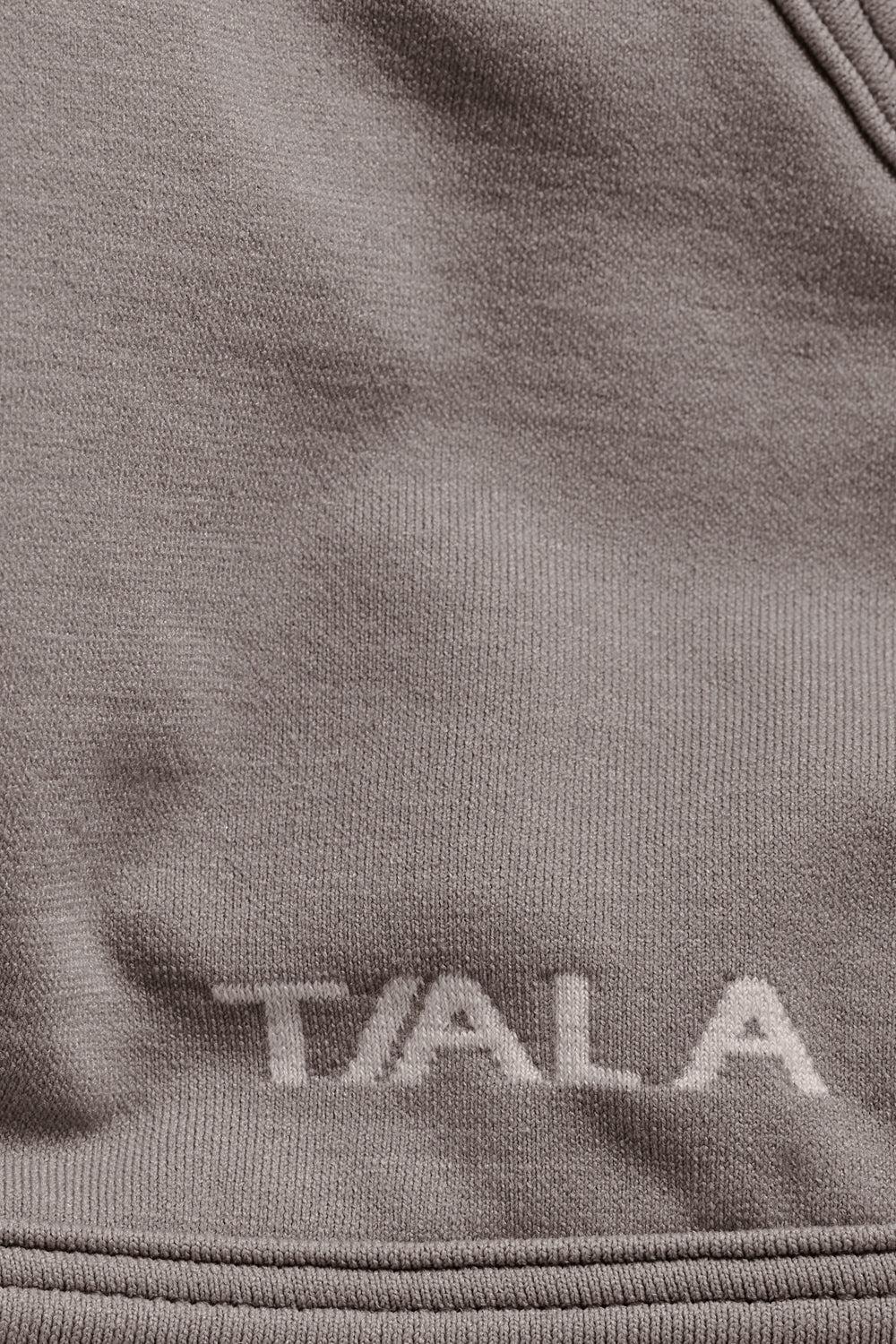 Sculpt Seamless Ruched Cross Back Sports Bra - Pebble