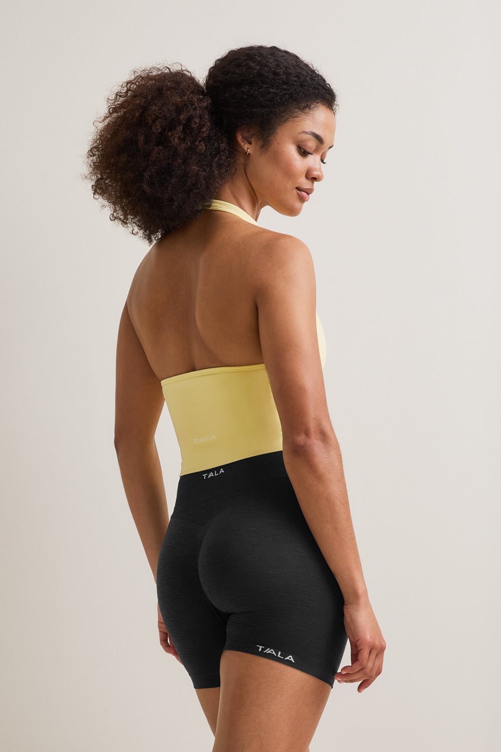 Sculpt Seamless Scrunch Shorts - Black Marl