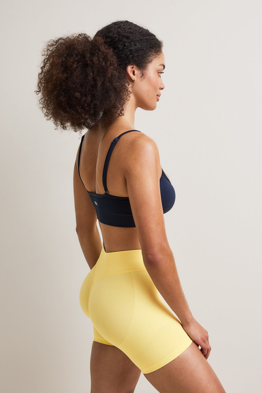 Sculpt Seamless UltraSculpt Shorts - Butter Yellow