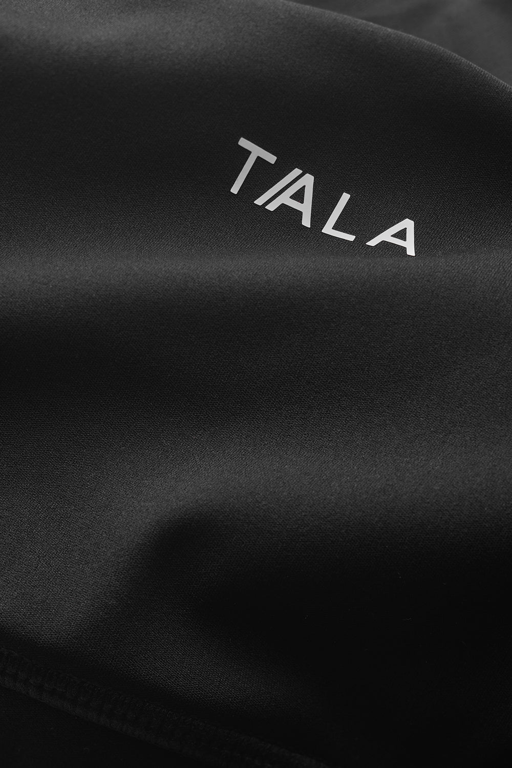 SkinLuxe Bandeau Cross Over Sports Bra - Shadow Black