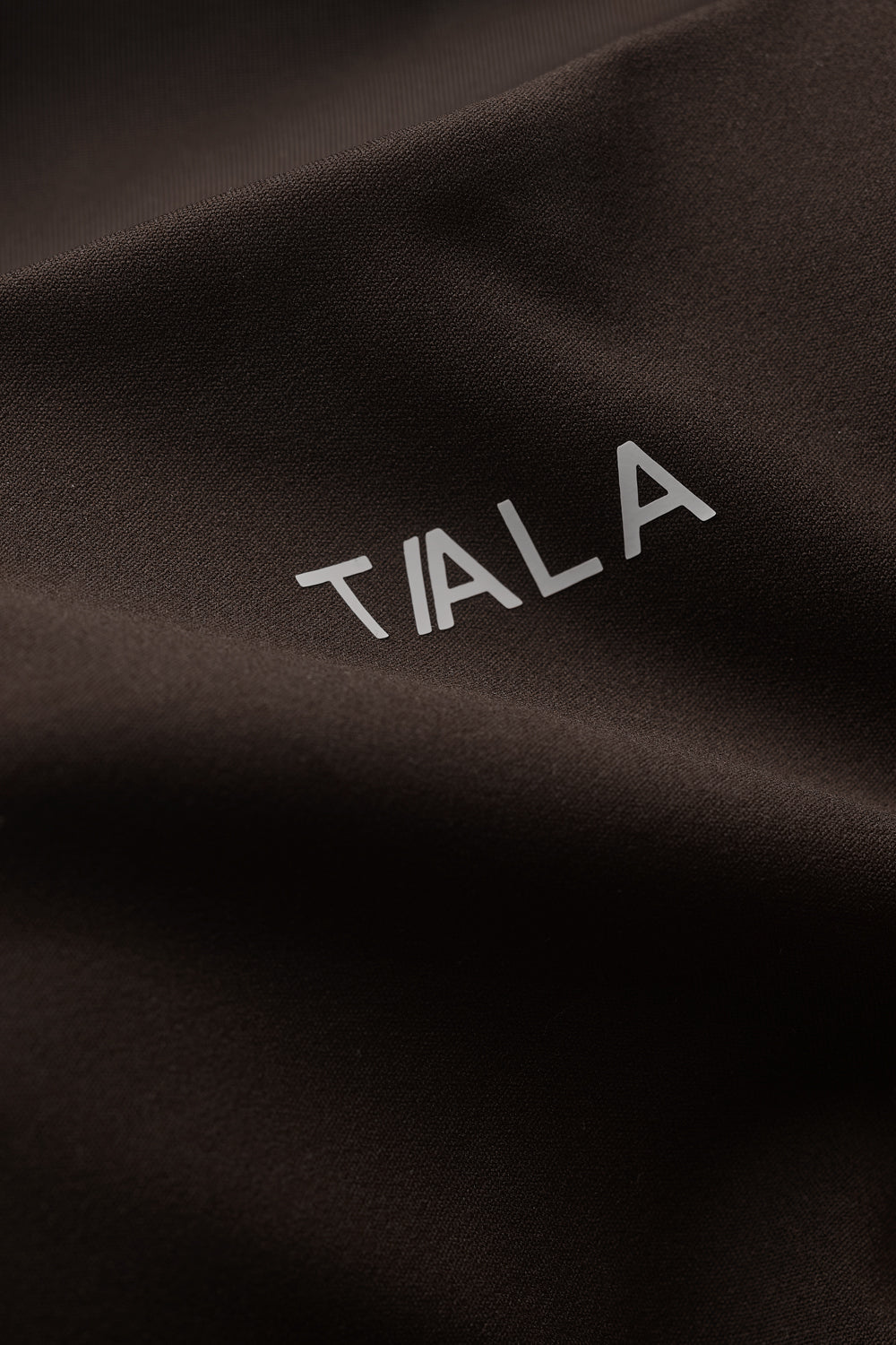 SkinLuxe Cross Back Sports Bra - Americano