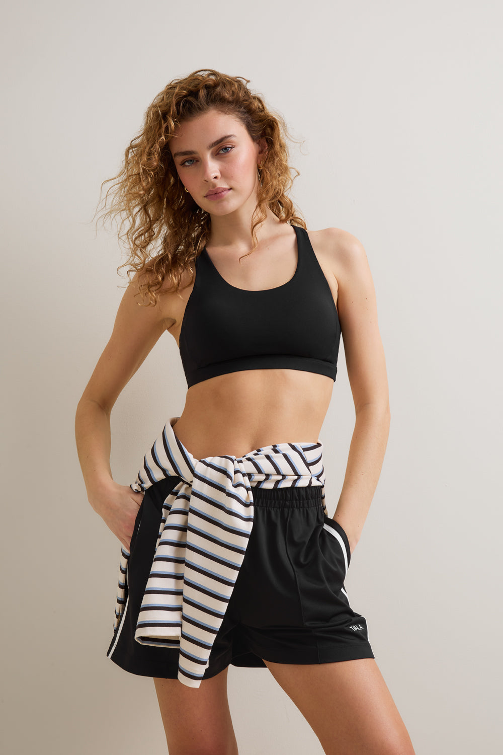 Contrast Stripe Short - Black