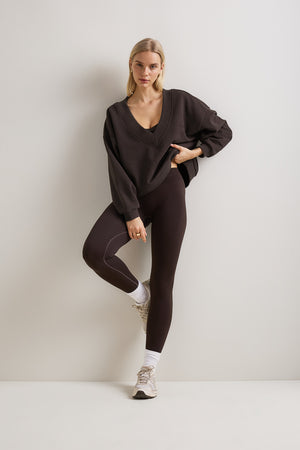 V-Neck Sweatshirt - Americano