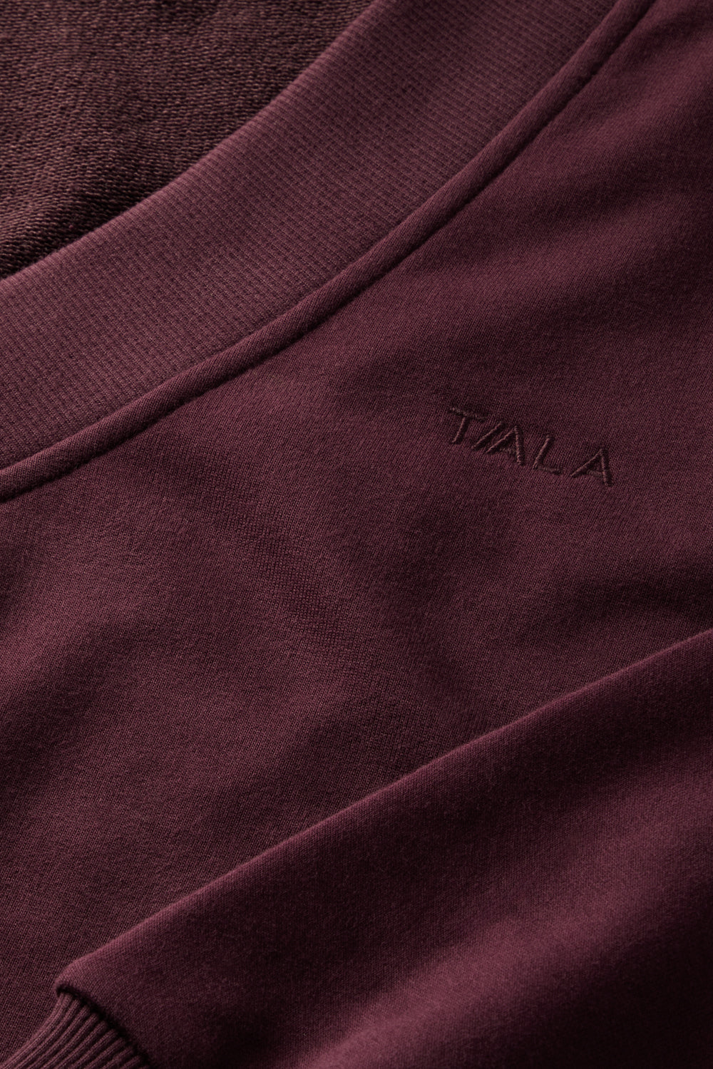 V-Neck Sweatshirt - Fig