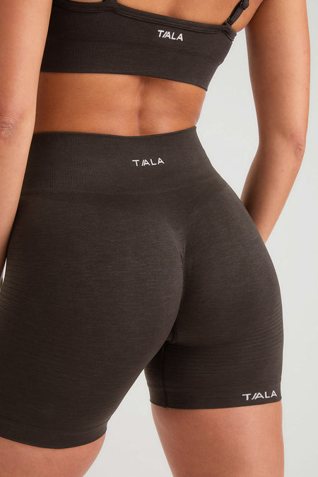 Sculpt Seamless Scrunch Shorts - Espresso Brown