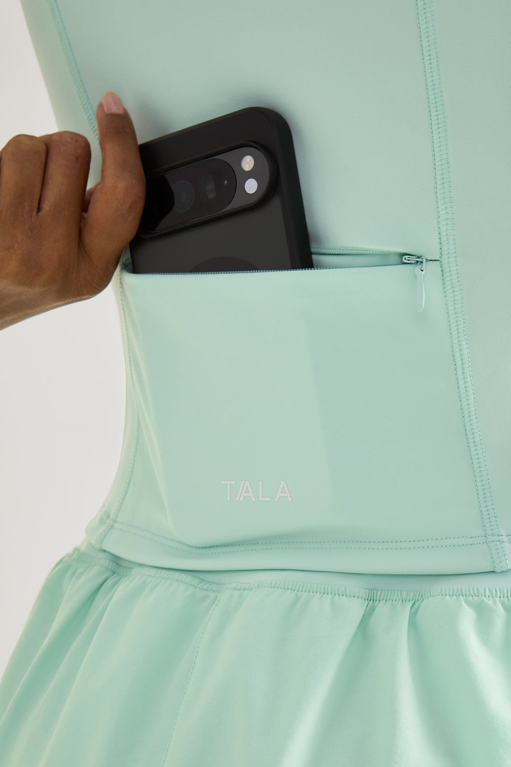 SkinLuxe Sleeveless Zip Through Running Top - Soft Mint