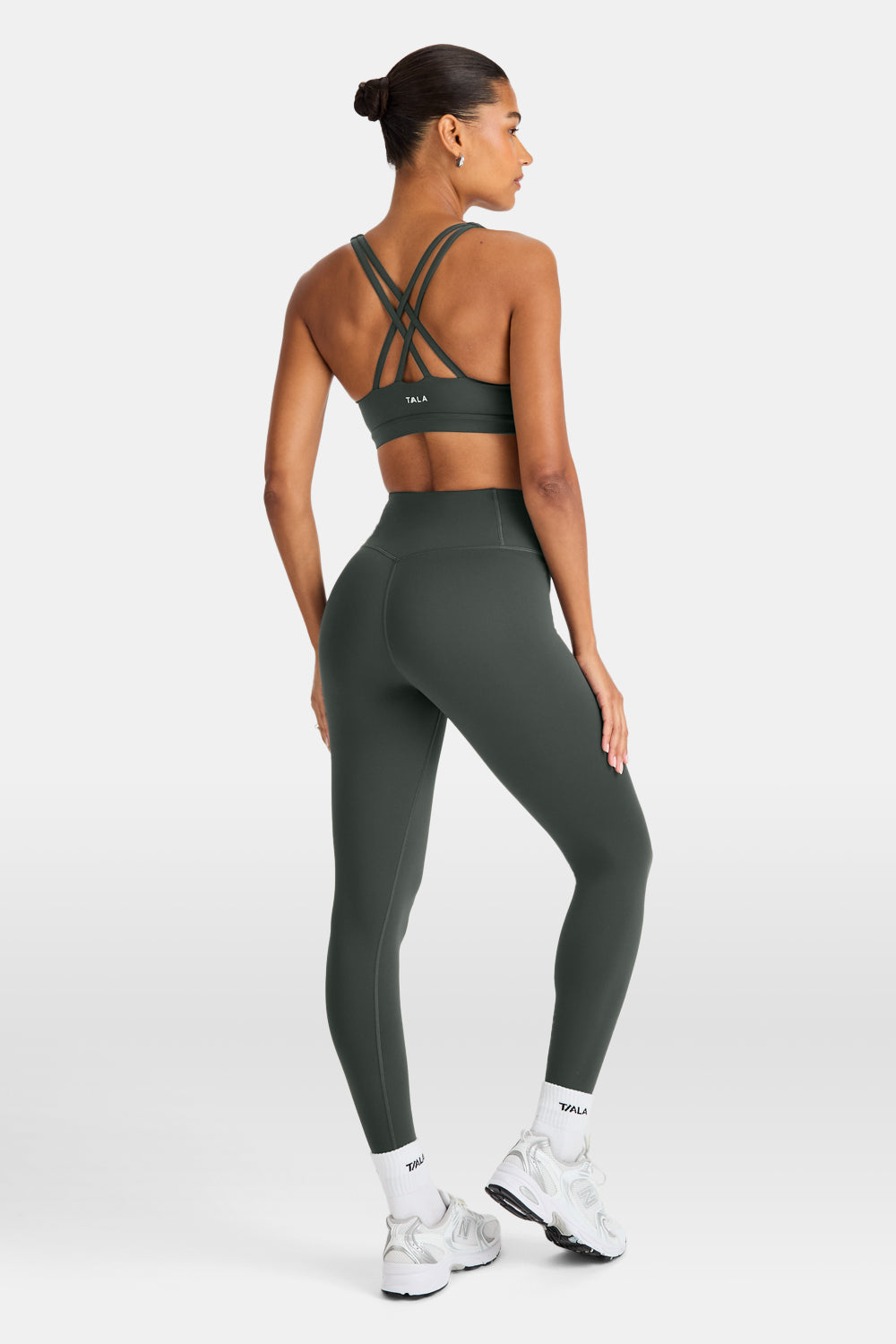SkinLuxe V-Waist Legging - Dark Moss