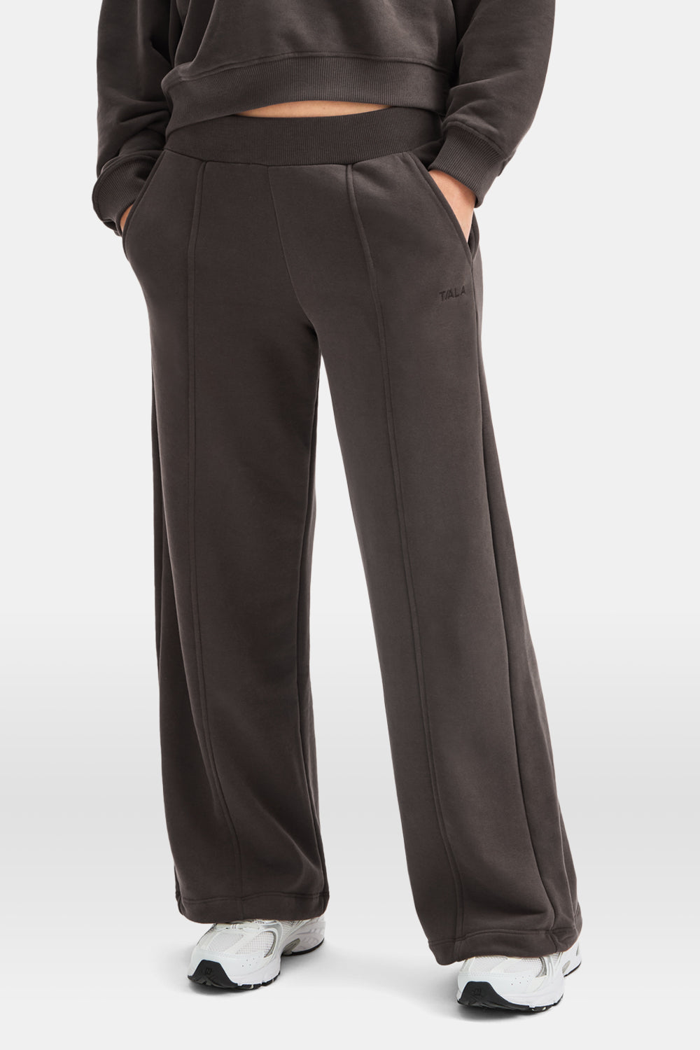 Pintuck Wide Leg Jogger - Deep Taupe