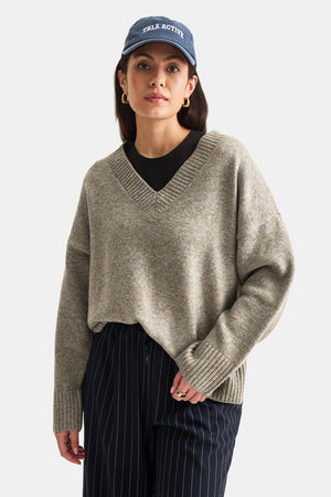 V Neck Jumper - Oat Marl