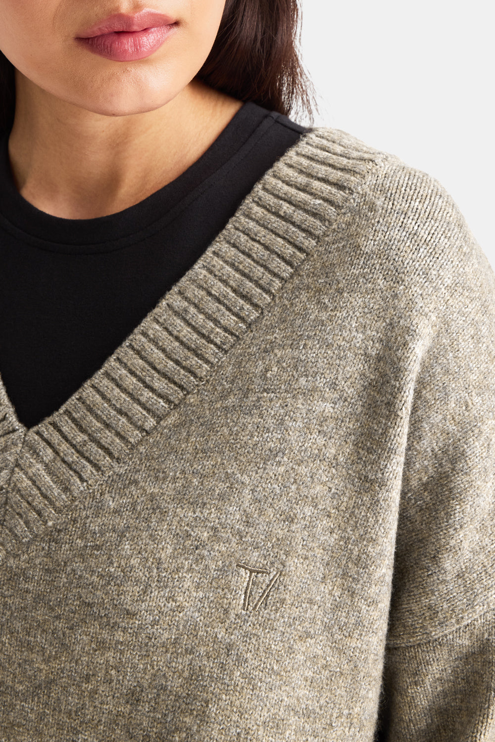 V Neck Jumper - Oat Marl