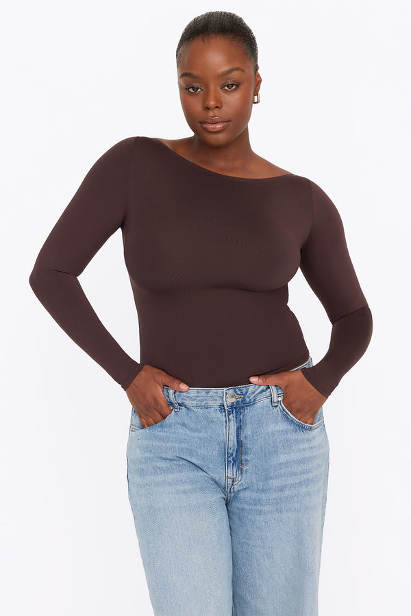 365 SECOND SKIN BOAT NECK LONG SLEEVE TOP - ESPRESSO