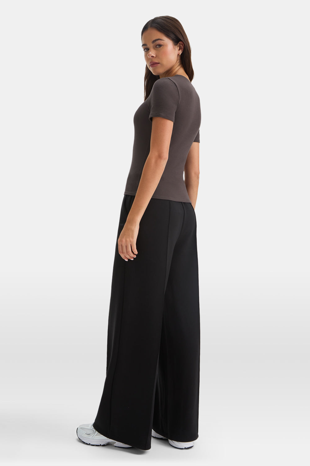 365 Sculpting Lounge T-Shirt - Mocha Brown