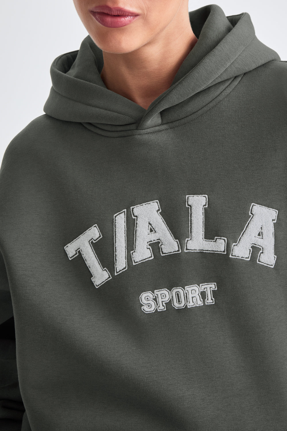 OVERSIZED CLUB HOODIE - DARK OLIVE