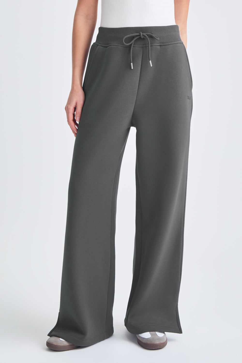 WIDE LEG CLUB LOGO JOGGER - CHARCOAL