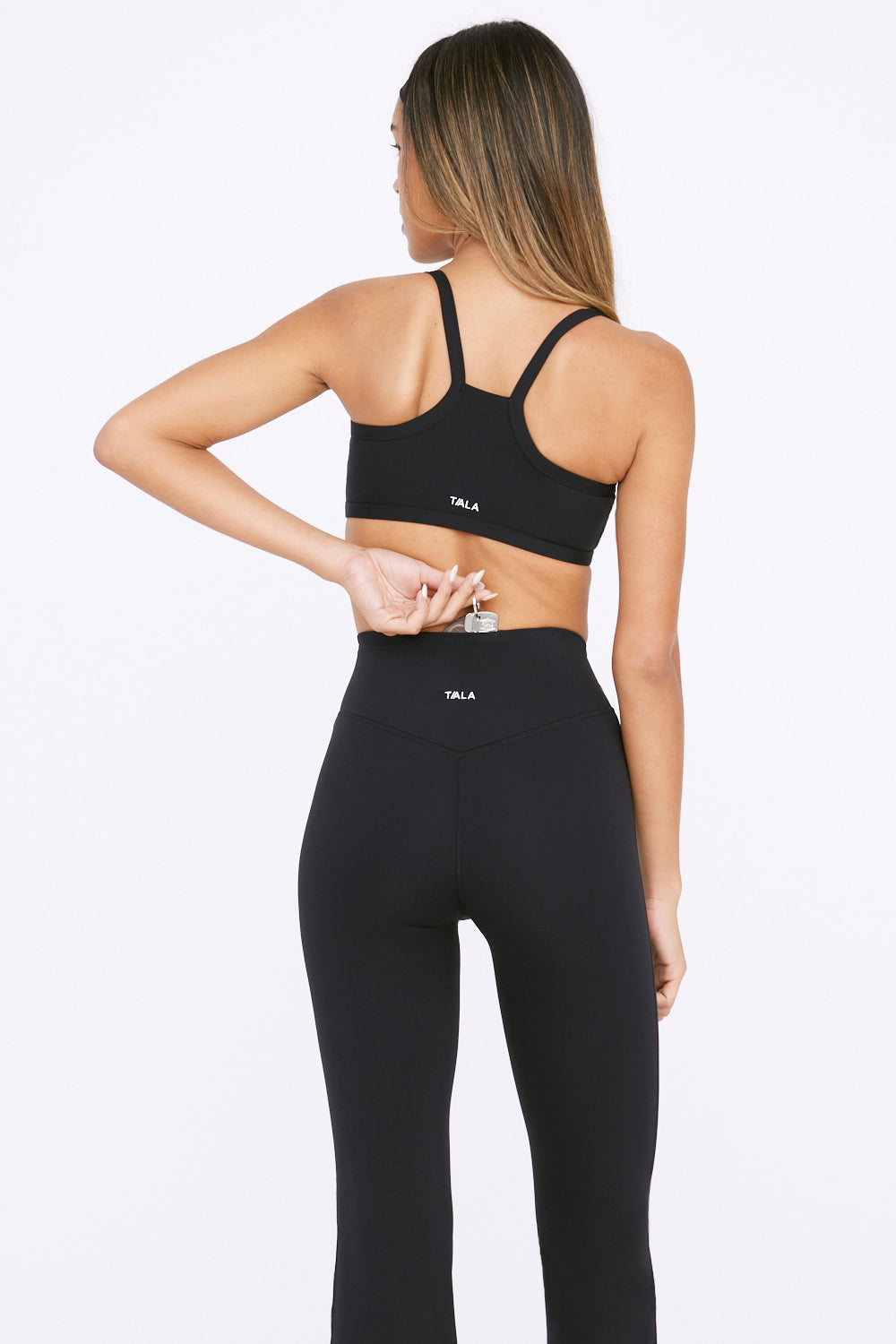Top Quality Breathable Seamless Leggings No See Through Yoga Pant - China  High Quality Active Wear and High Waisted Yoga Leggings price