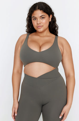 DAYFLEX PUSH-UP SPORTS BRA - DARK OLIVE
