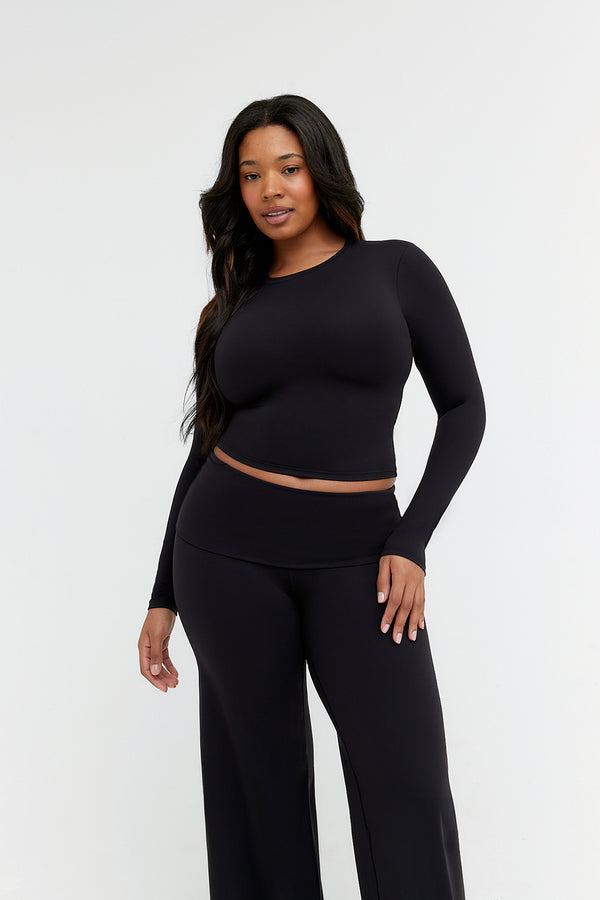 DREAM SLIM Women Long Sleeve Crop Tops Tummy Cross Crewneck Yoga Running Shirts  Gym Workout Crop Tops with Thumb Holes (Black Long, S) : :  Clothing, Shoes & Accessories