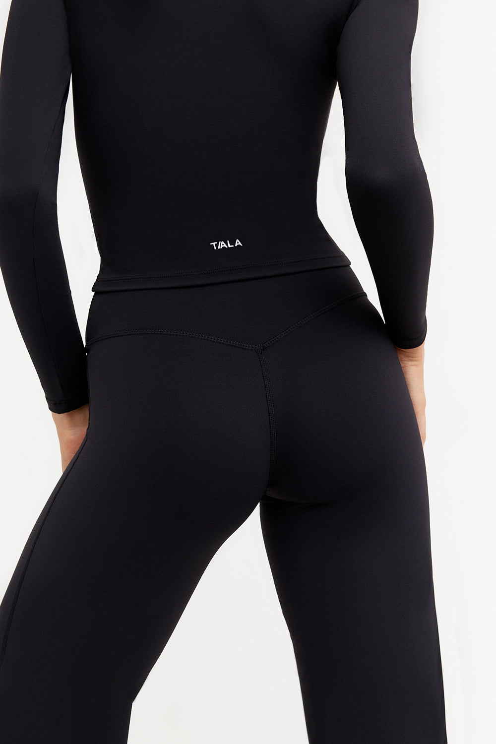 DAYFLEX ESSENTIAL LONG SLEEVE TOP - SHADOW BLACK