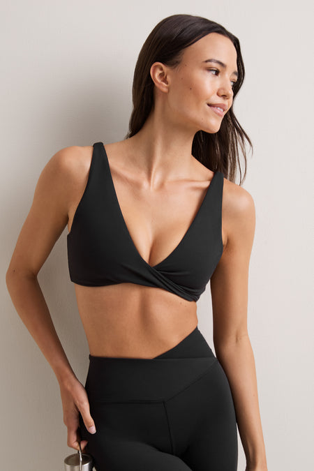DayFlex Twist Front Sports Bra - Shadow Black