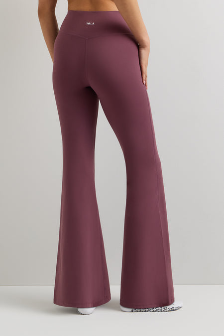 DayFlex Wrap Flared Yoga Pant No Front Seam - Light Fig