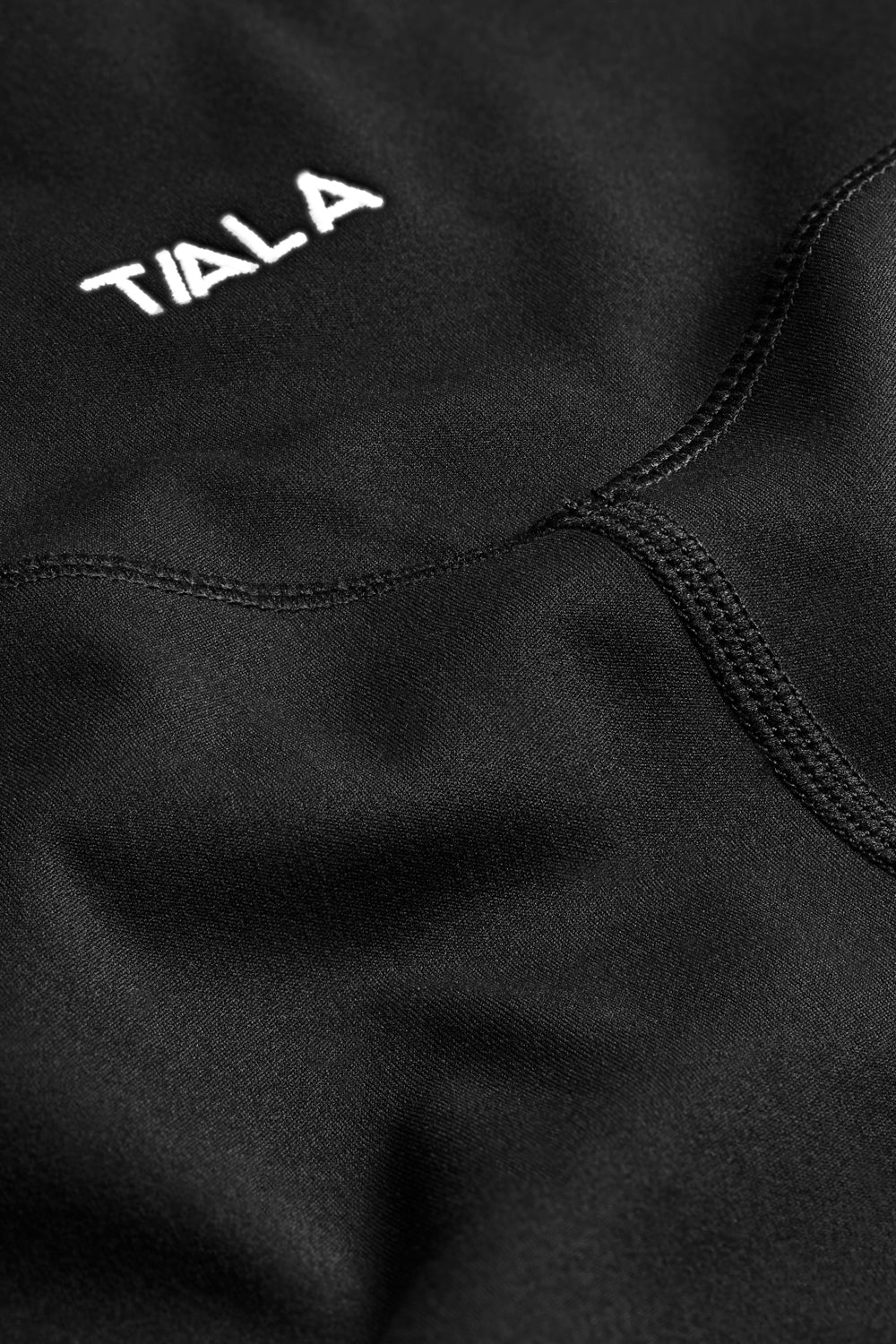 DayFlex Capri Legging - Shadow Black