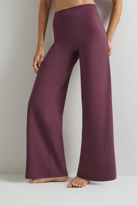 DayFlex Straight Leg Yoga Pant - Light Fig