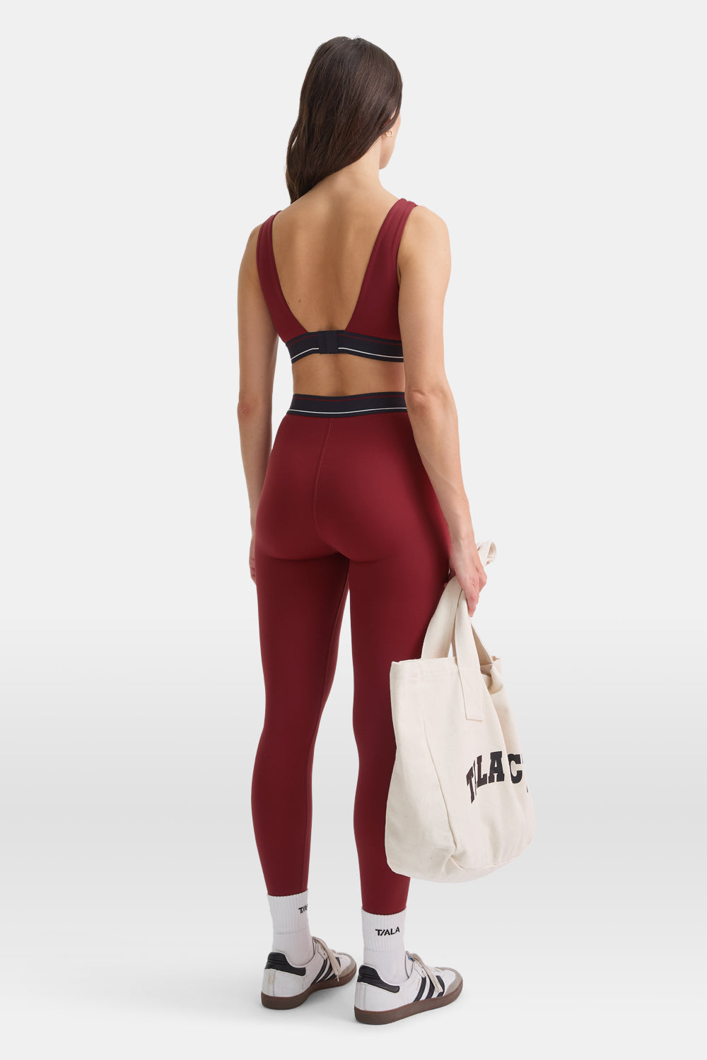 DAYFLEX V NECK LOGO BAND SPORTS BRA - VINTAGE RED