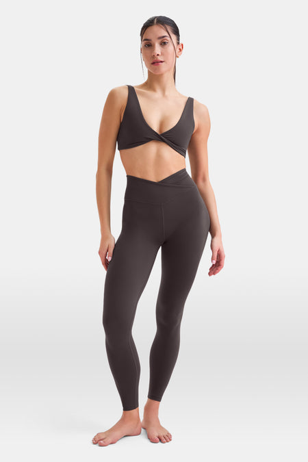 DayFlex Twist Front Sports Bra - Cool Espresso