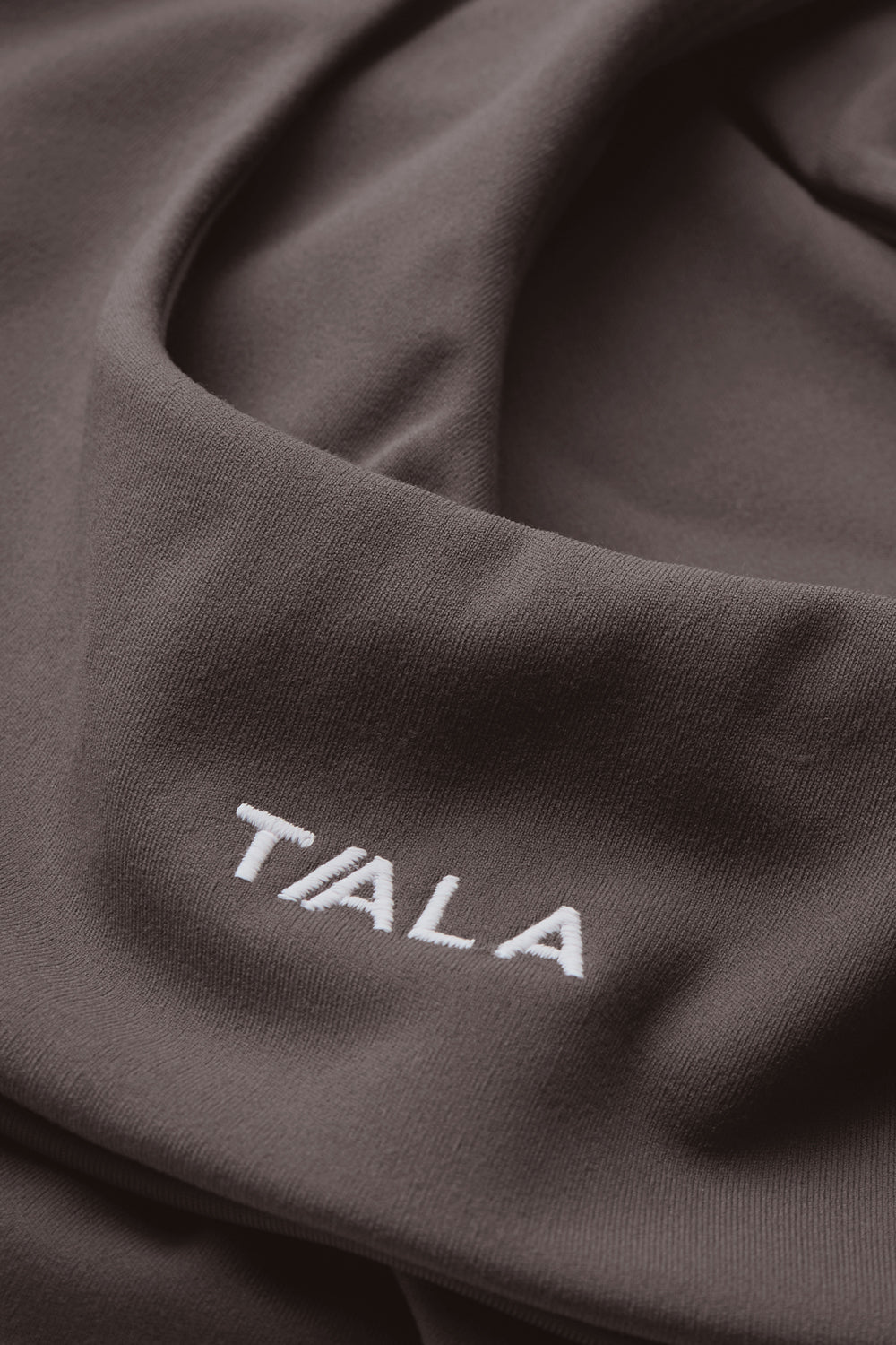 DayFlex Twist Front Sports Bra - Mocha Brown