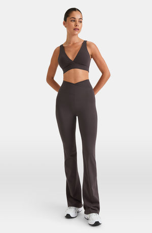 DAYFLEX V NECK SPORTS BRA - COOL ESPRESSO