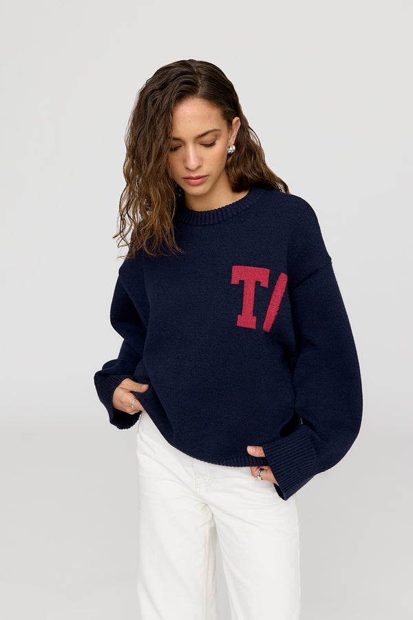 T LOGO KNIT SWEATER - NAVY AND RED