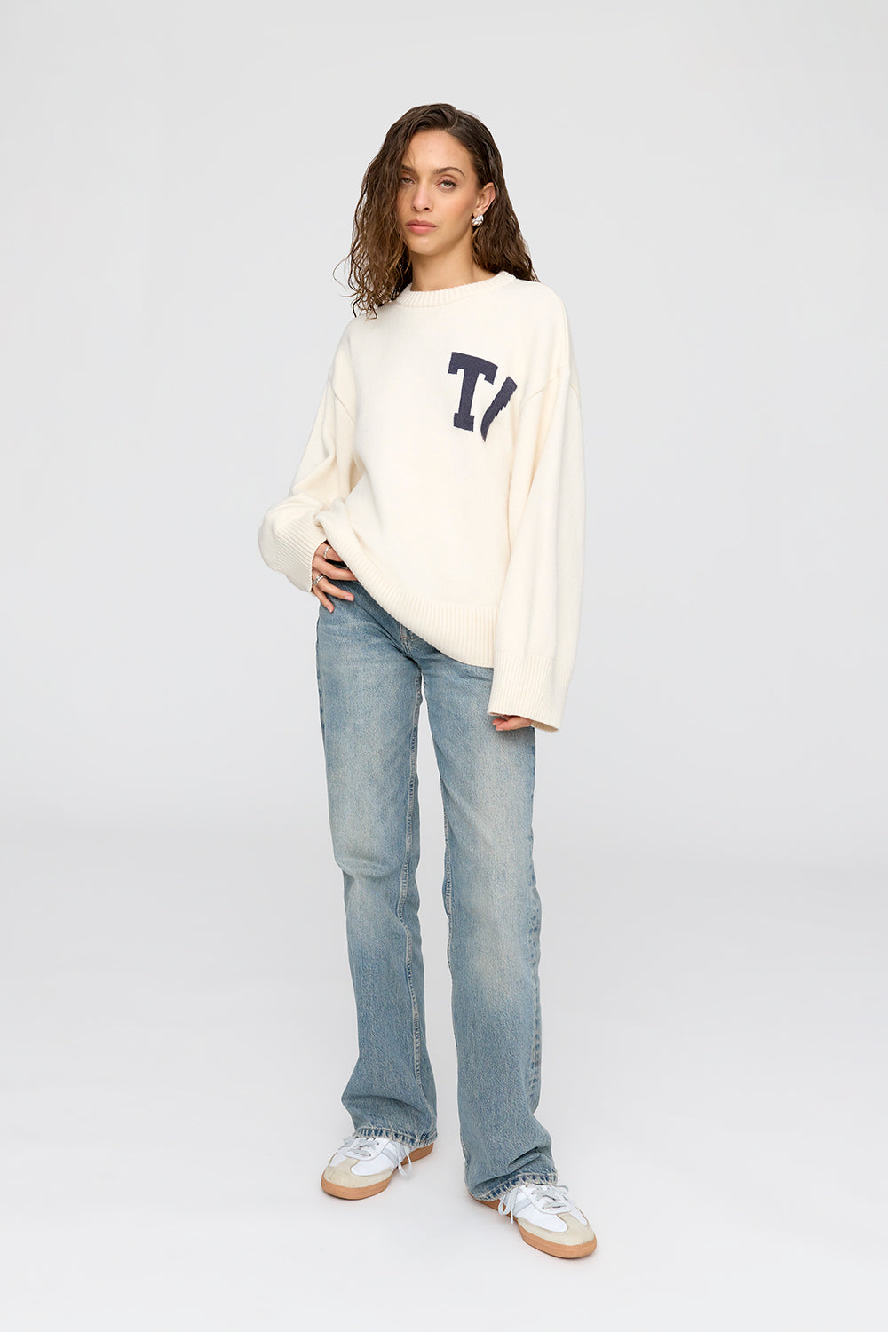 T LOGO KNIT SWEATER - MILK AND CHARCOAL
