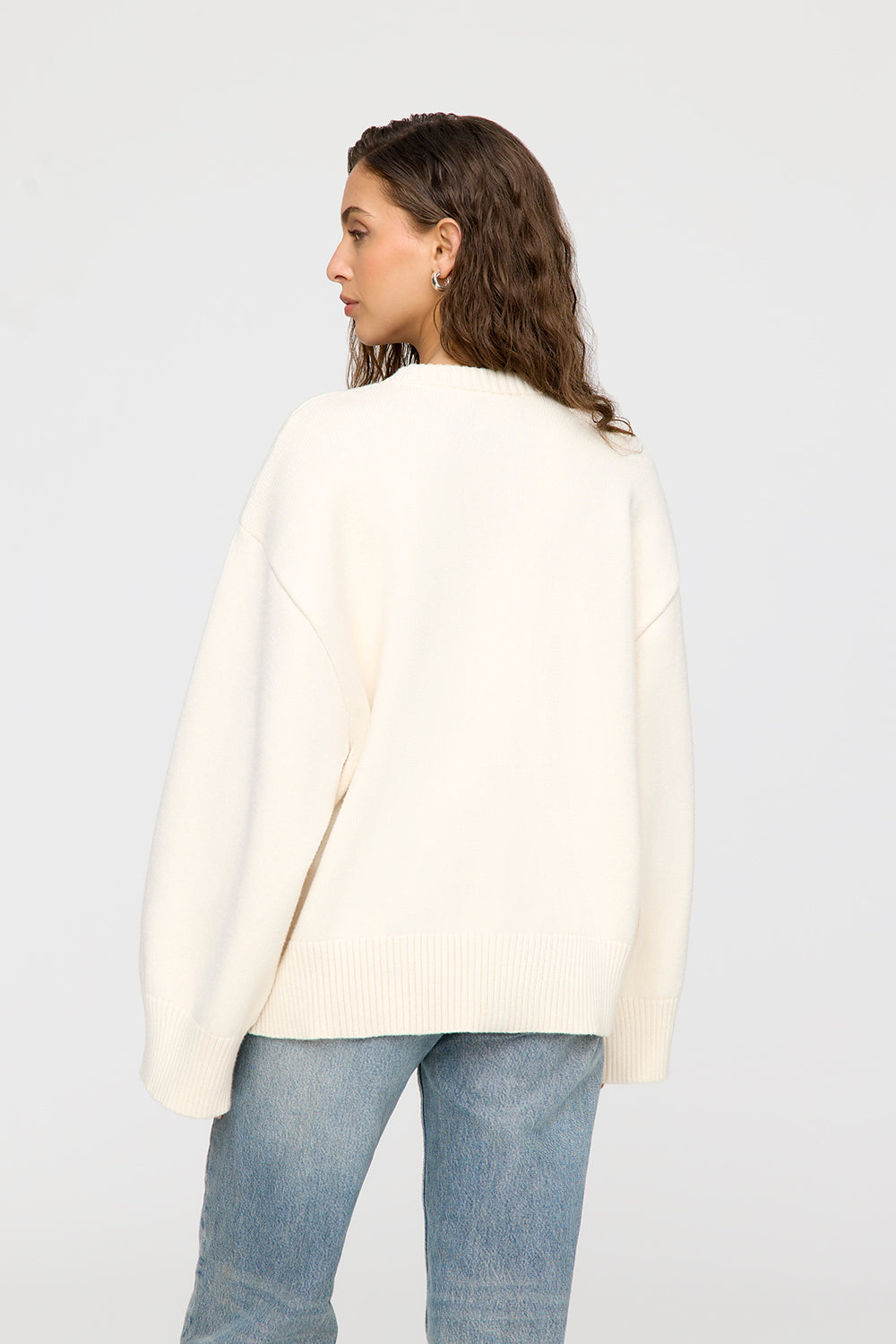 T LOGO KNIT SWEATER - MILK AND CHARCOAL