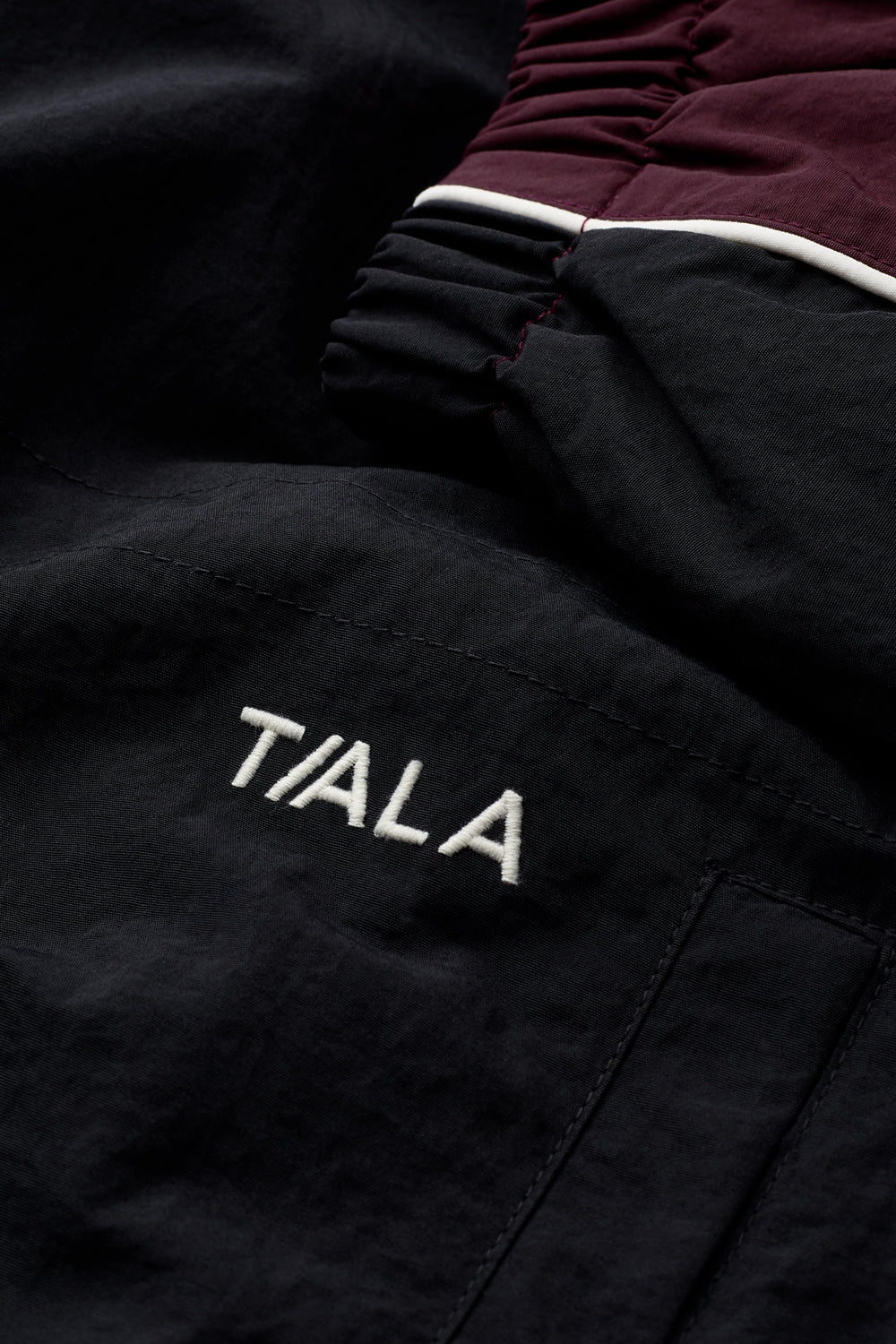 Multiway Contrast Windbreaker - Burgundy