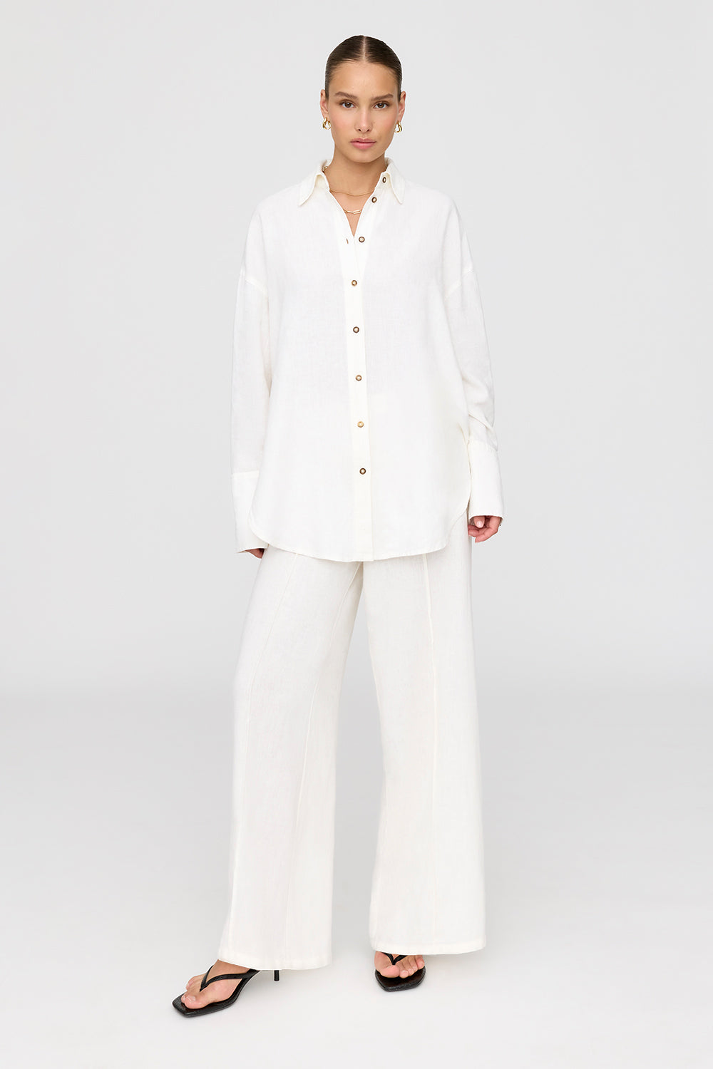 THE ESSENTIAL LINEN SHIRT - COCONUT MILK
