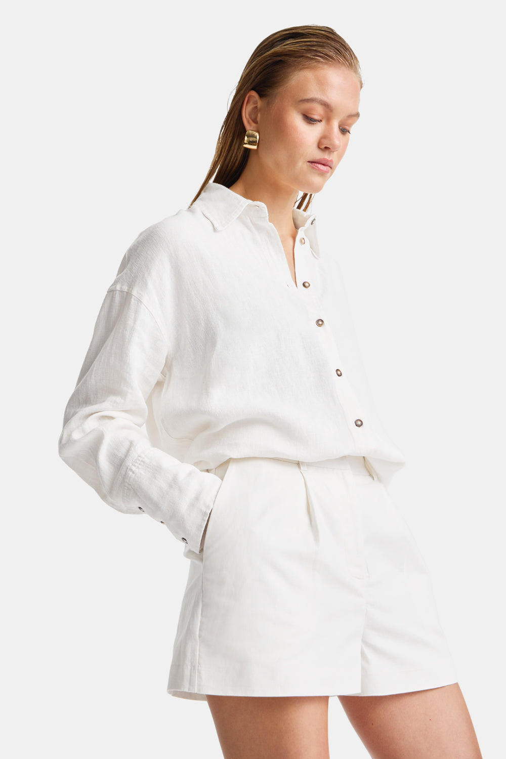 HEAVYWEIGHT LINEN TAILORED SHORTS - COCONUT MILK