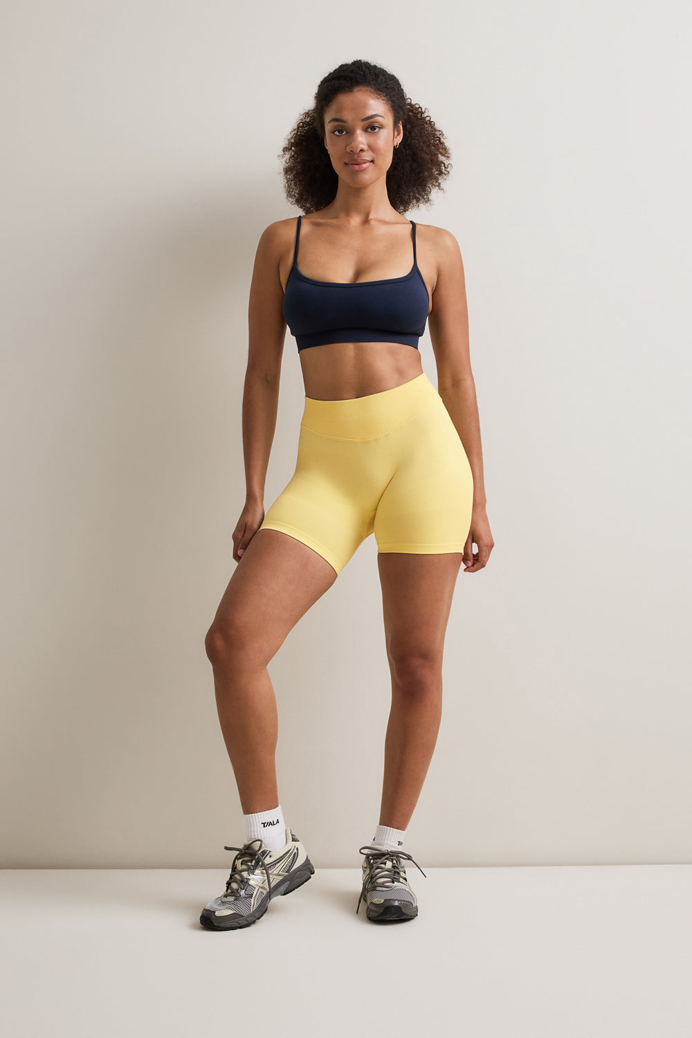 Sculpt Seamless UltraSculpt Shorts - Butter Yellow