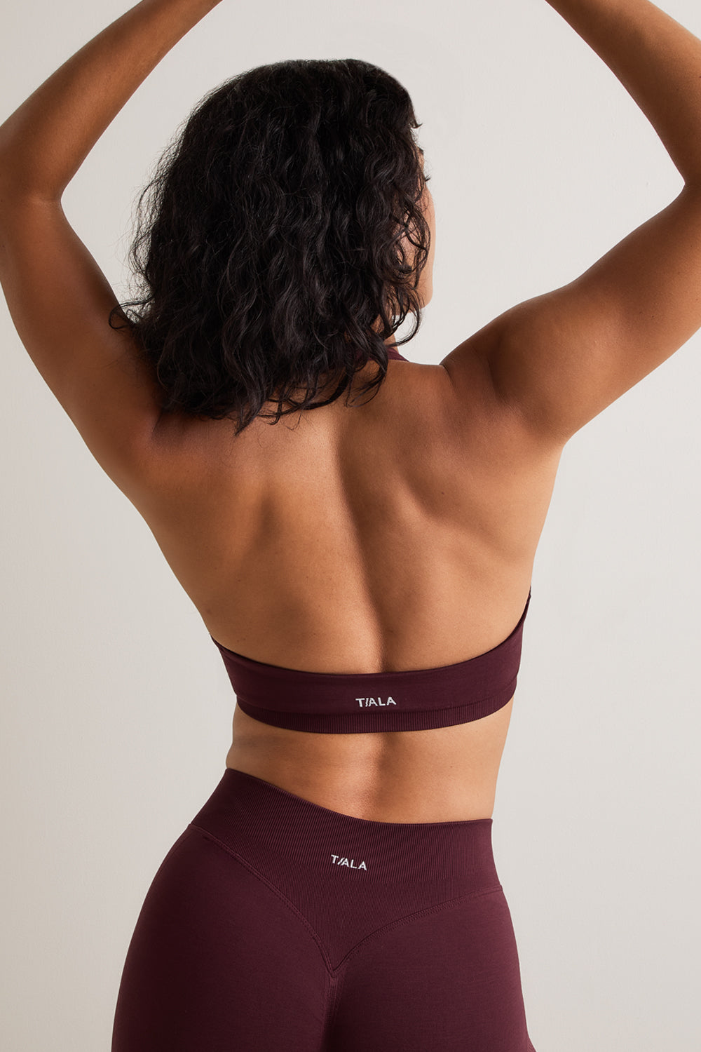 Sculpt Seamless Twist Front Bra - Deep Cherry