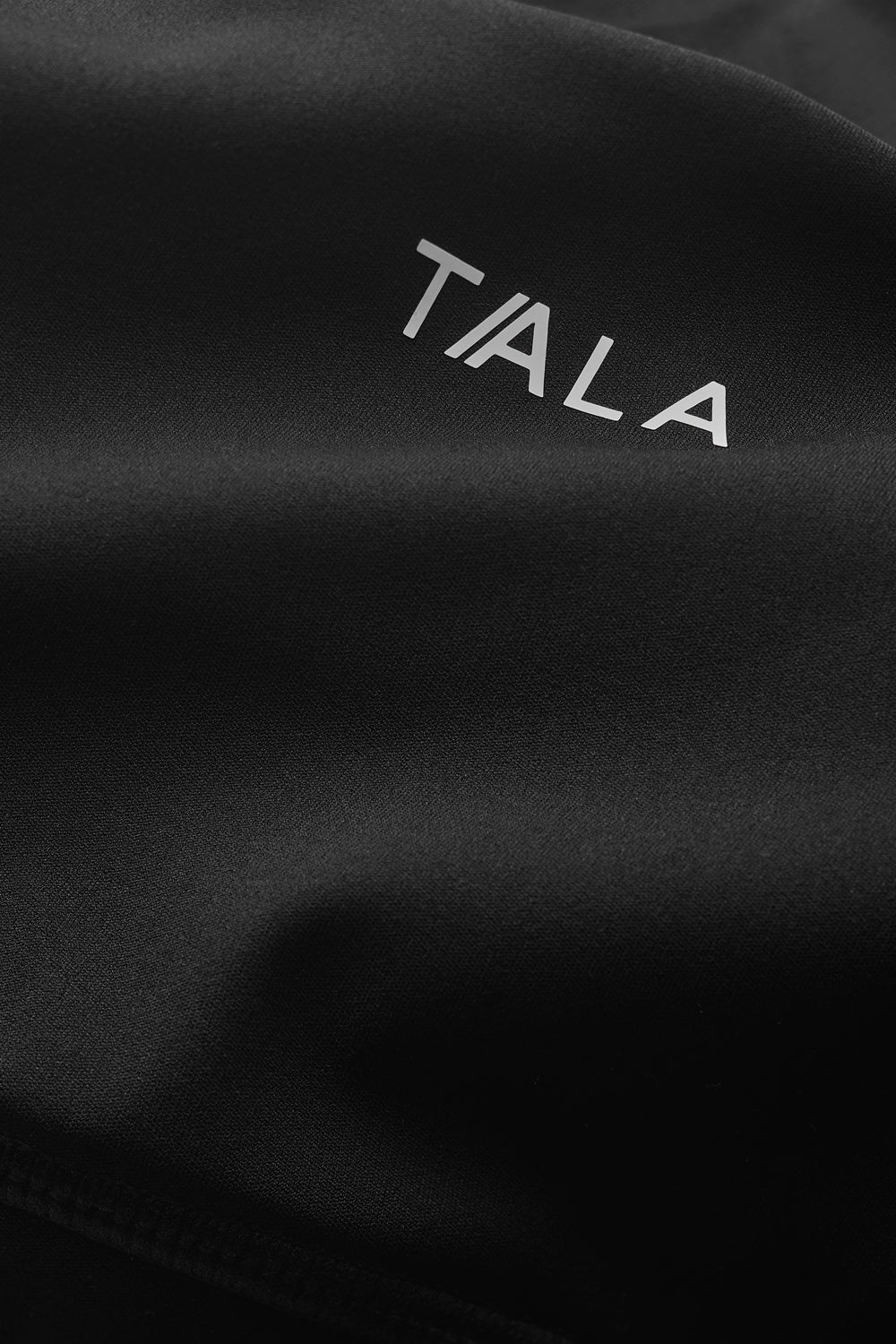 SkinLuxe Cross Back Sports Bra - Shadow Black